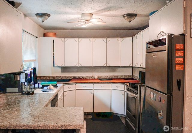 14717 206th Avenue SE, Renton, WA 98059