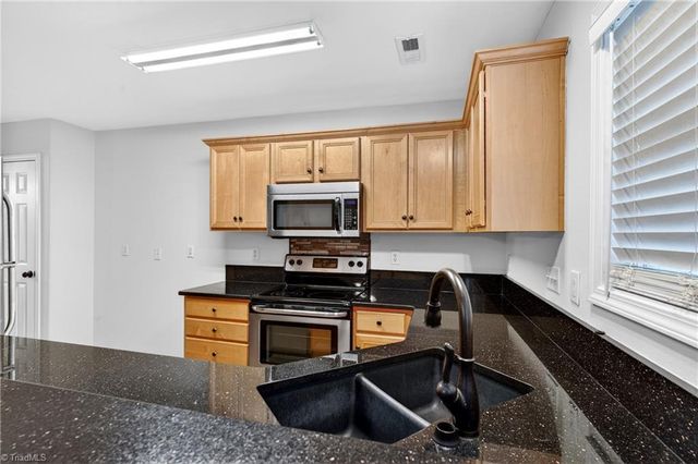 408 Mcconnell Landing, Kernersville, NC 27284