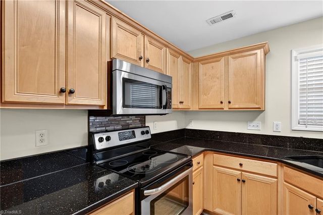 408 Mcconnell Landing, Kernersville, NC 27284