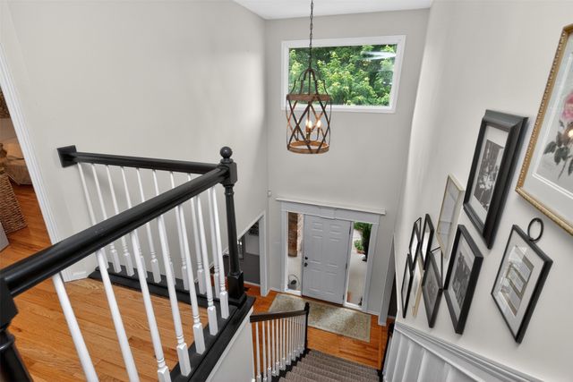 6004 Nottingham Drive, Johnston, IA 50131