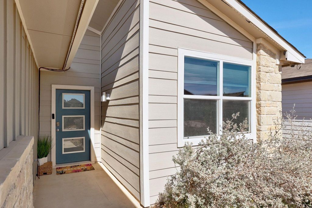 129 Cupreata LN, Leander, TX 78641