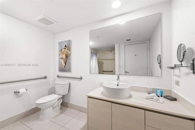 2602 E Hallandale Beach Blvd R2604, Hallandale Beach, FL 33009