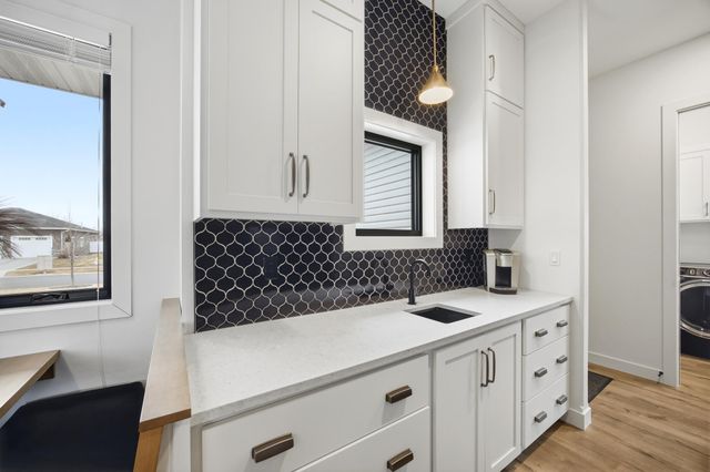 3282 47th Avenue S, Fargo, ND 58104