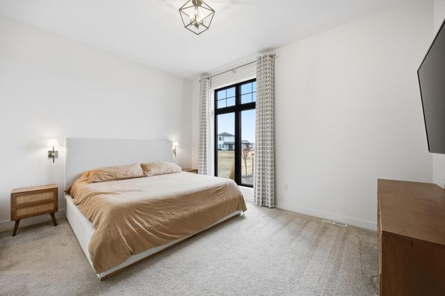 3282 47th Avenue S, Fargo, ND 58104