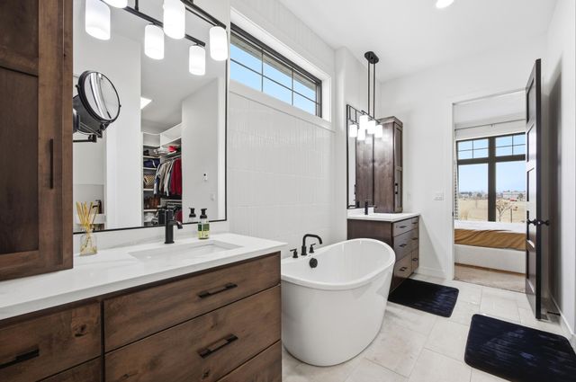 3282 47th Avenue S, Fargo, ND 58104