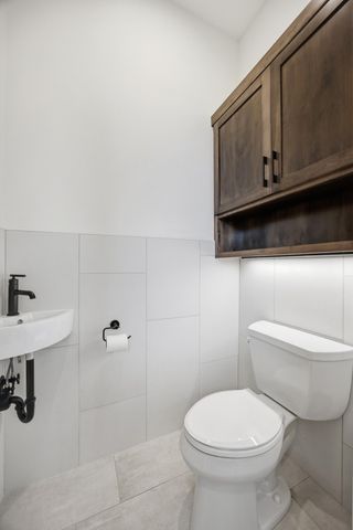 3282 47th Avenue S, Fargo, ND 58104