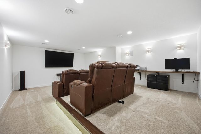 3282 47th Avenue S, Fargo, ND 58104