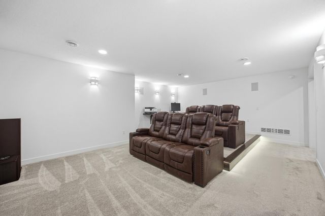 3282 47th Avenue S, Fargo, ND 58104