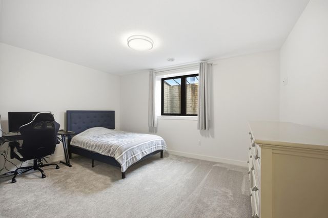 3282 47th Avenue S, Fargo, ND 58104