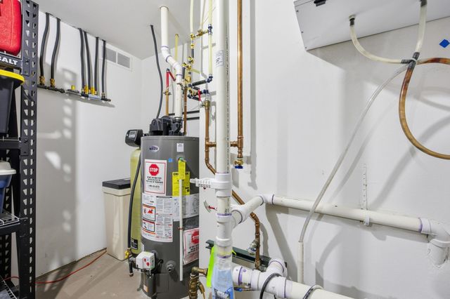 3282 47th Avenue S, Fargo, ND 58104