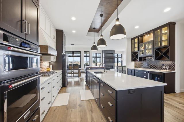 3282 47th Avenue S, Fargo, ND 58104