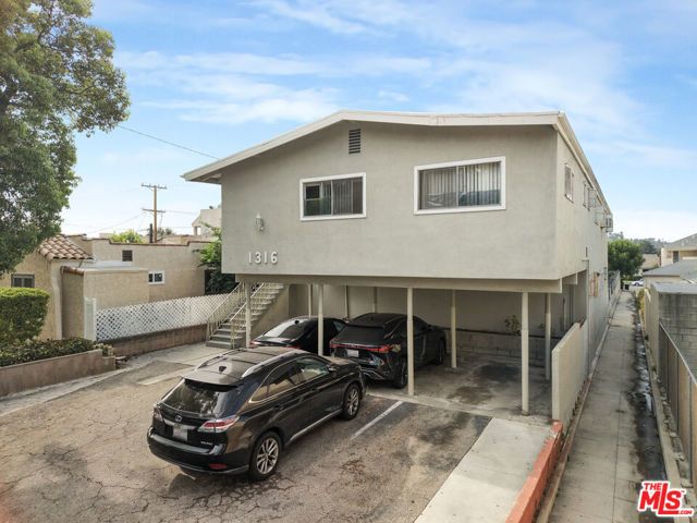 1316 Barrington Way, Glendale, CA 91206