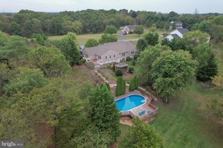 162 ROBINS LN, Falling Waters, WV 25419