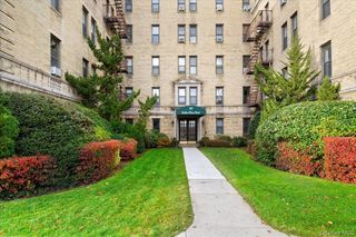 43 Calton Road 4A, New Rochelle, NY 10804