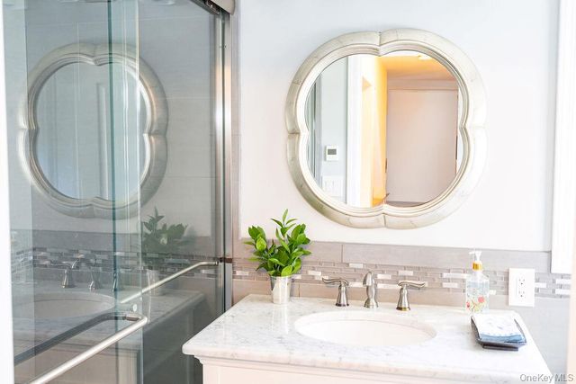 4 Conscience Bay Road, Setauket, NY 11733