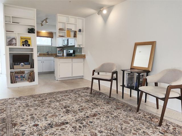 2155 WOOD STREET 26A, Sarasota, FL 34237