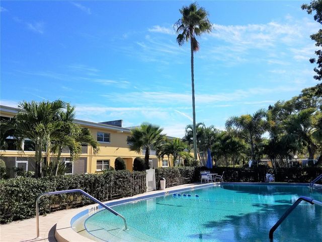 2155 WOOD STREET 26A, Sarasota, FL 34237