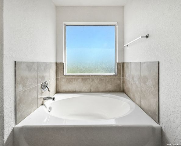 9566 Everton, San Antonio, TX 78245
