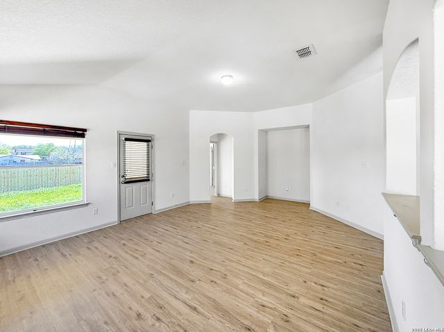 9566 Everton, San Antonio, TX 78245