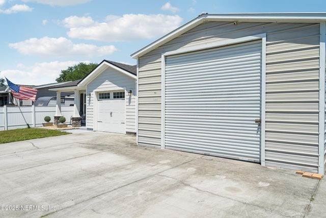 12145 VERSAILLES Street, Jacksonville, FL 32224