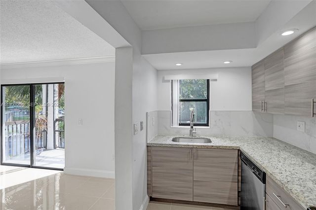 701 NW 19th St 211, Fort Lauderdale, FL 33311