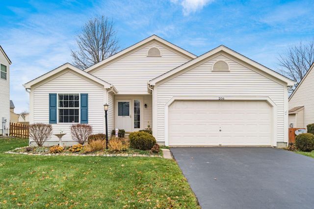 206 Purple Finch Loop, Pataskala, OH 43062