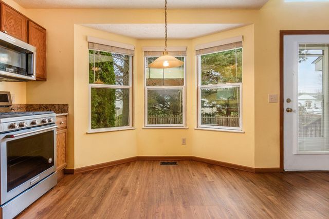 206 Purple Finch Loop, Pataskala, OH 43062