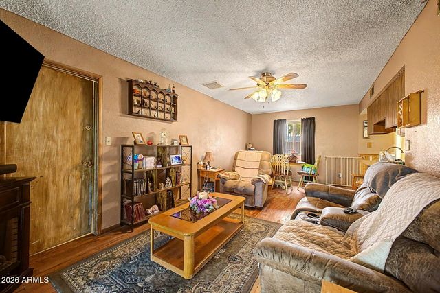 313 W PIUTE Avenue, Phoenix, AZ 85027