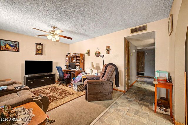 313 W PIUTE Avenue, Phoenix, AZ 85027