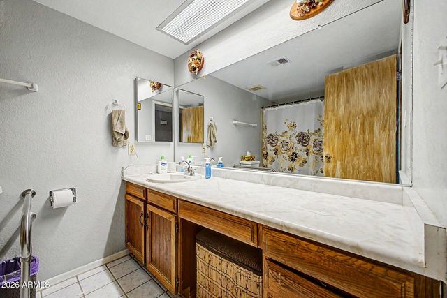 313 W PIUTE Avenue, Phoenix, AZ 85027