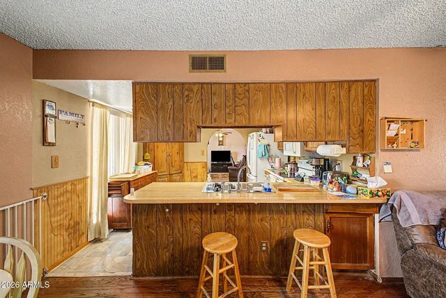 313 W PIUTE Avenue, Phoenix, AZ 85027