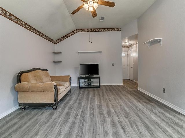 8708 E Parkridge Drive, Oklahoma City, OK 73141