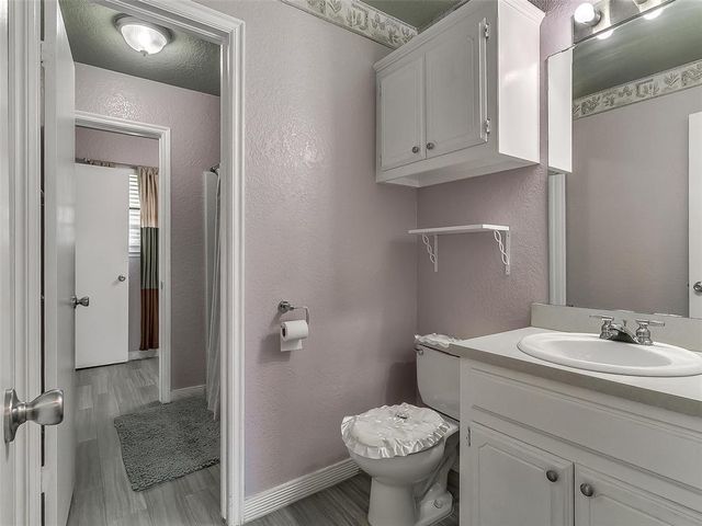 8708 E Parkridge Drive, Oklahoma City, OK 73141