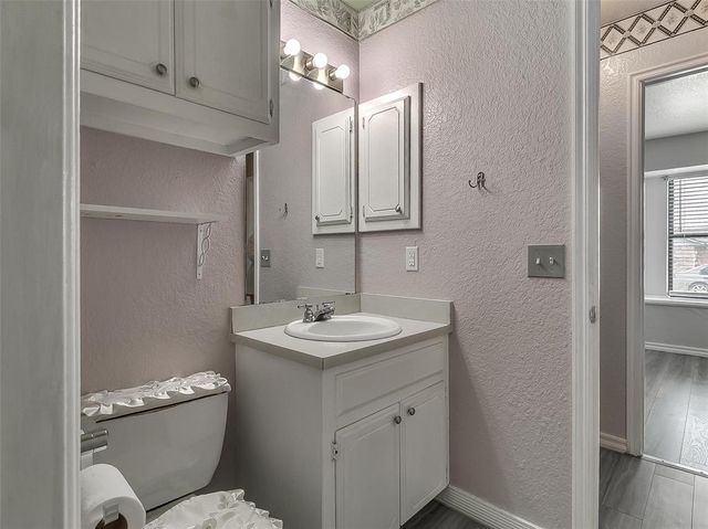 8708 E Parkridge Drive, Oklahoma City, OK 73141