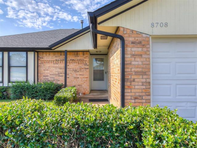 8708 E Parkridge Drive, Oklahoma City, OK 73141