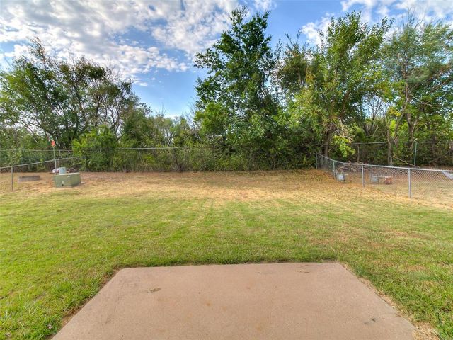8708 E Parkridge Drive, Oklahoma City, OK 73141