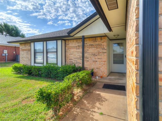 8708 E Parkridge Drive, Oklahoma City, OK 73141
