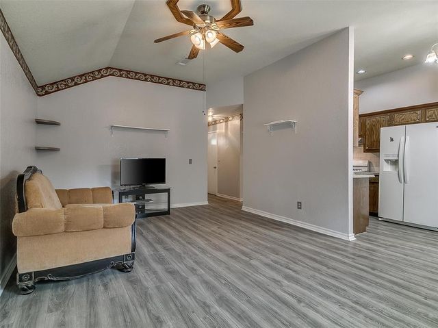 8708 E Parkridge Drive, Oklahoma City, OK 73141