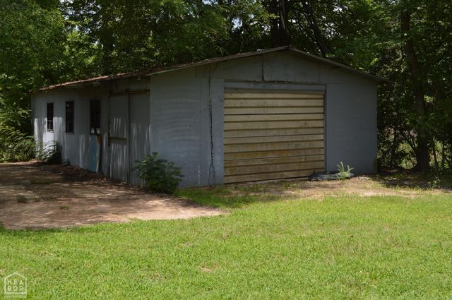 8068 Hilltop Lane, Harrisburg, AR 72432