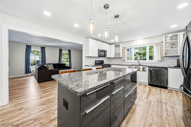 631 Dwight Drive, Bay Village, OH 44140