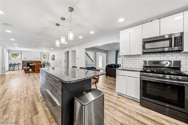 631 Dwight Drive, Bay Village, OH 44140