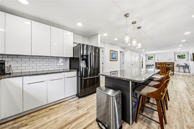 631 Dwight Drive, Bay Village, OH 44140