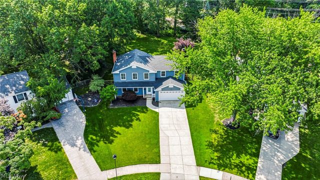 631 Dwight Drive, Bay Village, OH 44140