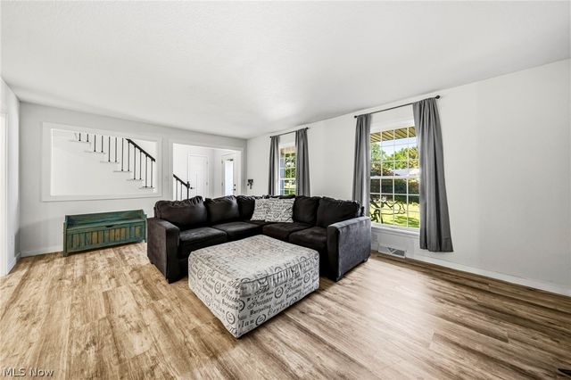 631 Dwight Drive, Bay Village, OH 44140