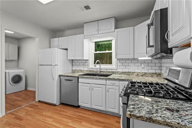 1833 Silver Leaf Drive SW, Marietta, GA 30008