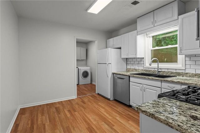 1833 Silver Leaf Drive SW, Marietta, GA 30008