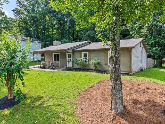 1833 Silver Leaf Drive SW, Marietta, GA 30008