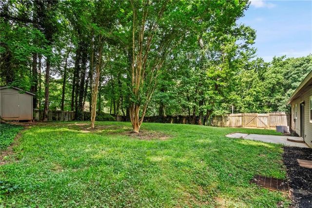 1833 Silver Leaf Drive SW, Marietta, GA 30008