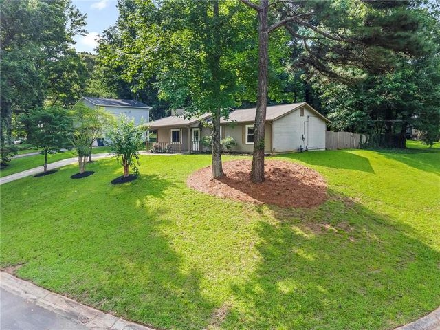 1833 Silver Leaf Drive SW, Marietta, GA 30008