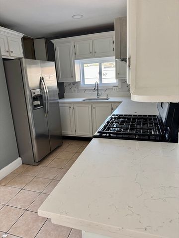 133 Endicott St 1, Worcester, MA 01610